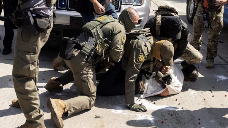 ICE fuera de control en EU, es una máquina de persecución