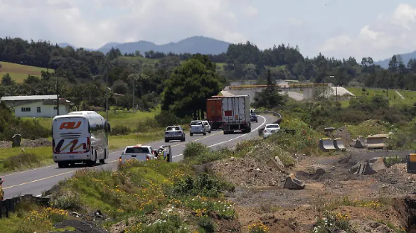 Estrategias para sobrevivir en la autopista México-Puebla, ante falta de seguridad