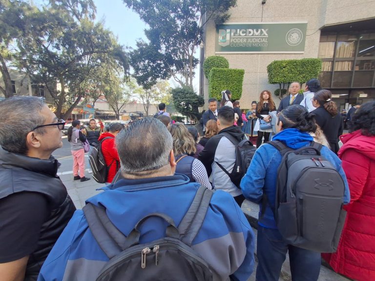 Bloquean accesos del TSJ-CDMX para frenar elección del titular del Poder Judicial”