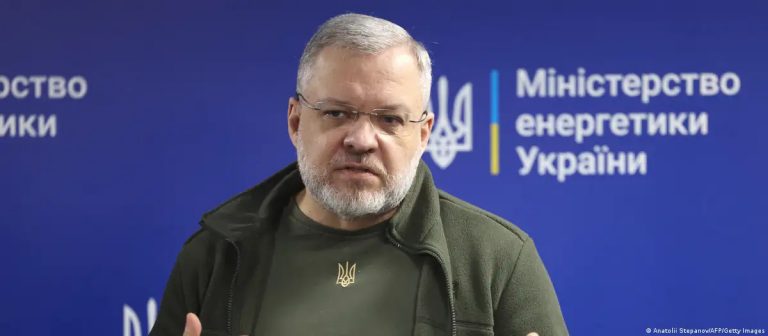 Ucrania suspende al ministro de Justicia por escándalo multimillonario en sector energético