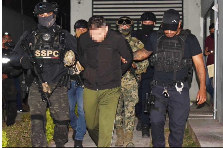 Vinculados a proceso a “El Licenciado” y 7 escoltas por asesinato, de Carlos Manzo