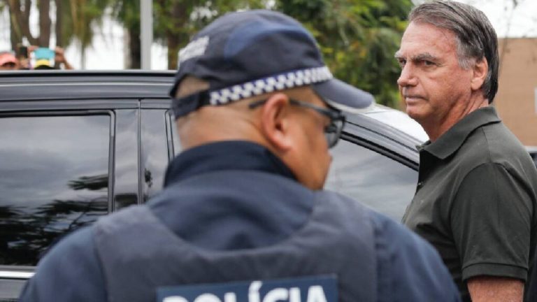 Jair Bolsonaro es enviado a prisión por riesgo de fuga