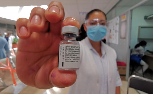 Aún no autorizan venta al público de vacuna Pfizer contra Covid-19