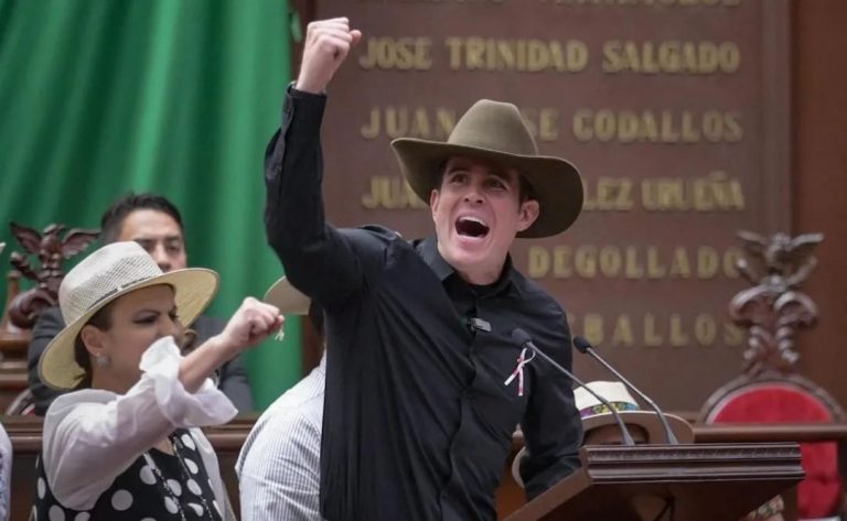 Encuentran 4 cuerpos en predio familiar del diputado Bautista Tafolla