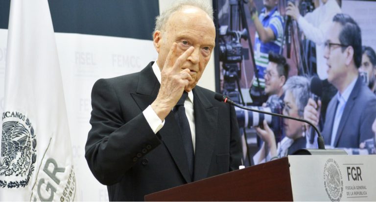 FGR de Gertz pagó más de mil millones de pesos, en seguros médicos de lujo