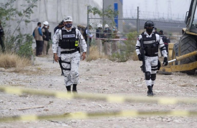 Asegura GN y el Ejército 82 mil 735 litros de hidrocarburo en Tepeaca, Puebla