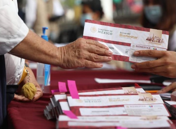 Gobierno descobija áreas sociales al destinar 2.3 bdp a pensiones