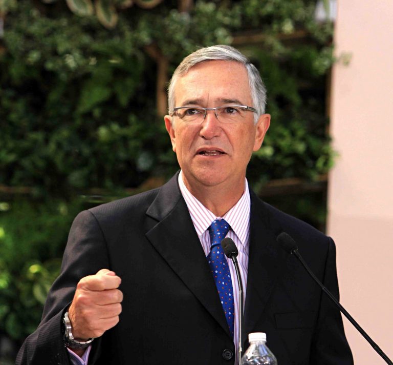 Niegan quiebra a empresa petrolera de Salinas Pliego; podría perderla