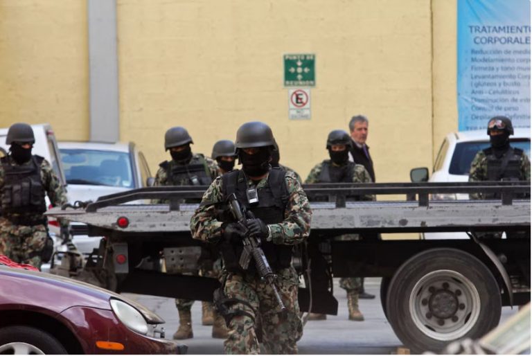 Enfrentamiento entre civiles armados desata narcobloqueos en Escuinapa, Sinaloa