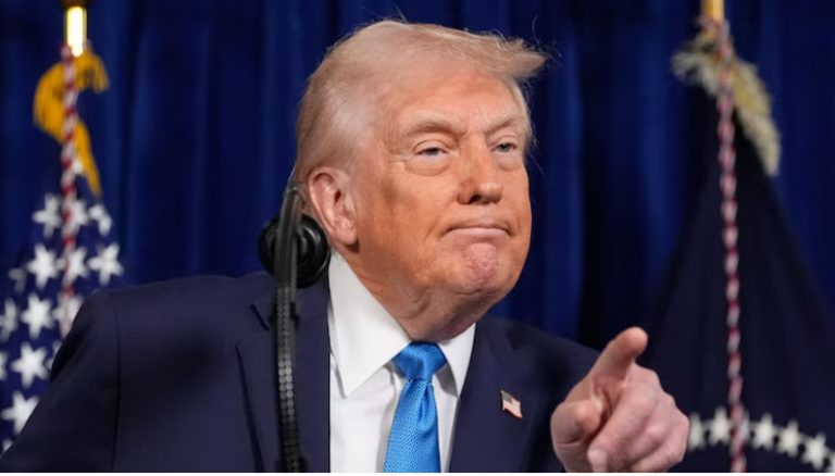 Trump se reunirá con directivos de petroleras estadounidenses para definir el acceso a las reservas en Venezuela