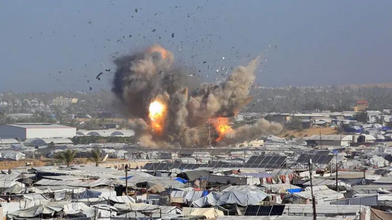 Bombardeos en Gaza rompen la tregua y dejan más de 30 muertos