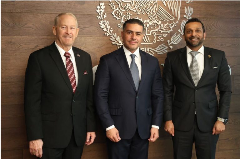 Omar García Harfuch recibió al director del FBI Kash Patel