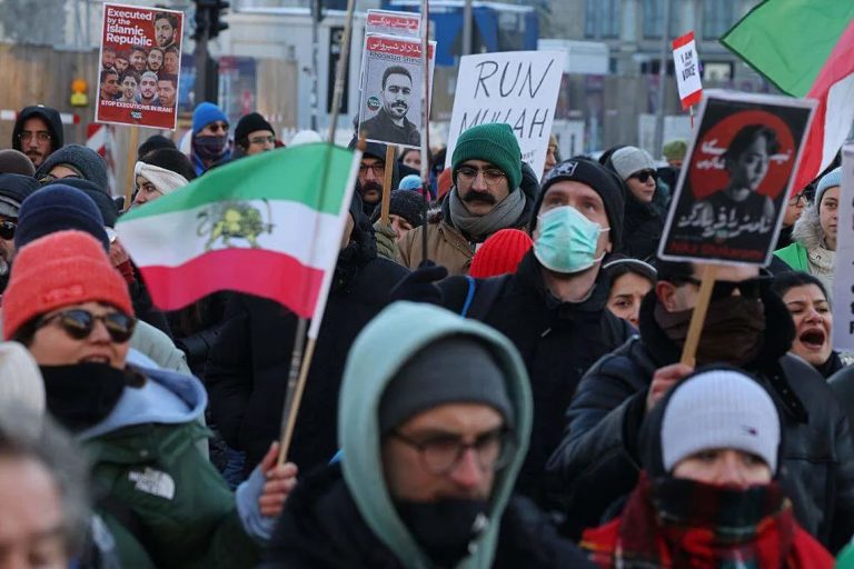 Reportan más de 500 muertos por manifestaciones contra gobierno iraní