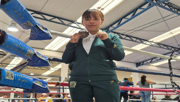 Karen Rangel Hernández conquistó bronce para la UAEMéx en kick box