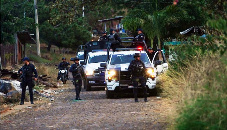 Capturan a siete personas en Huetamo; localizan restos en Ucareo, Michoacán