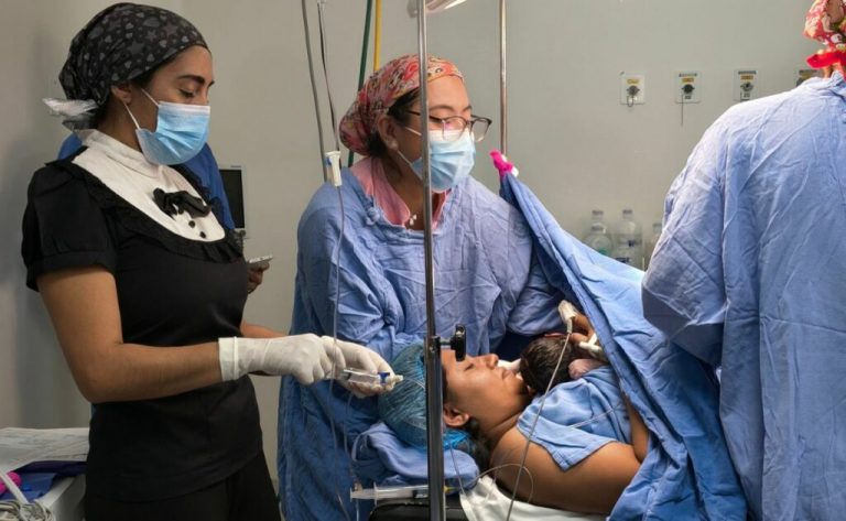 Edomex da la bienvenida al primer nacimiento de 2026 en hospital del IMSS