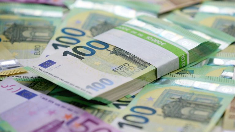 Riqueza sin límites ‘de unos cuantos’, creció 81% desde 2020: Oxfam