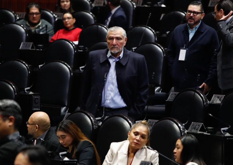 Adán Augusto López renuncia a la coordinación de Morena en el Senado