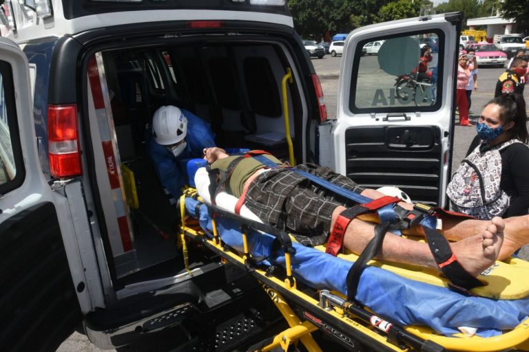 Pacientes mueren por traslados largos y falta de ambulancias en CdMx: AAP