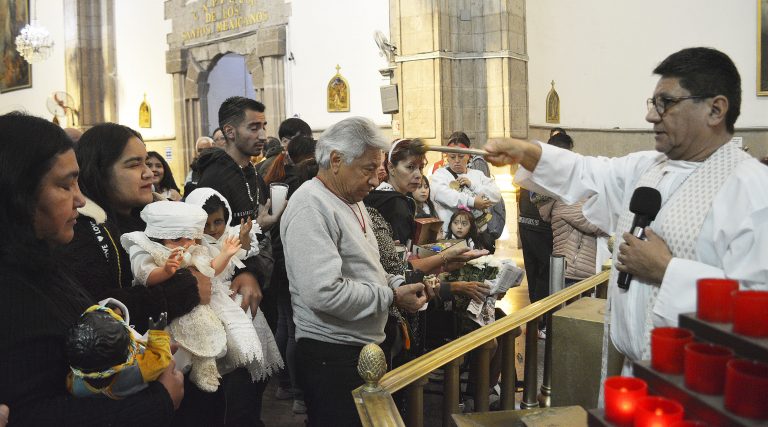 Dos de febrero día de la Virgen de la Candelaria,