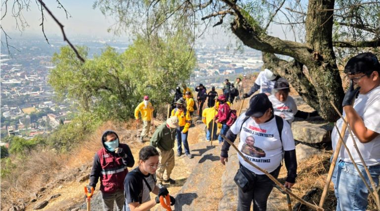 Segundo día de búsqueda en el cerro del Chiquihuite en GAM