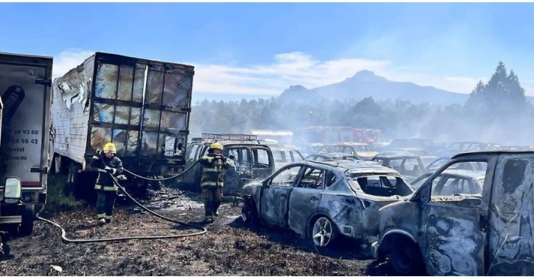 Fueron 184 vehículos los que consumió el fuego en corralón de la Fiscalía de Tlaxcala