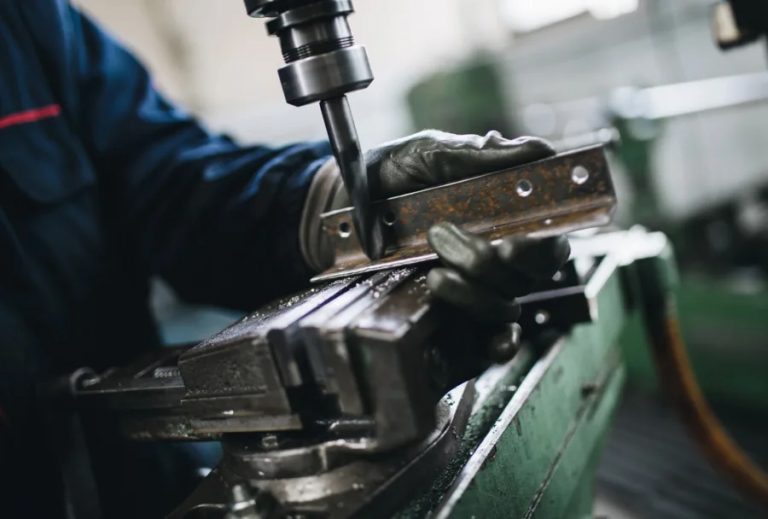 La inversión fija bruta cae 6.4% y confirma freno económico