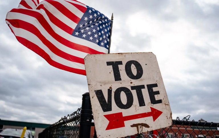 Trump insiste: elecciones en EU “amañadas” y “fraudulentas”