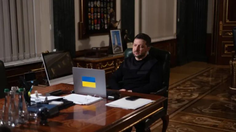 Zelenski afirma que Putin inició la Tercera Guerra Mundial y rechaza ceder territorio