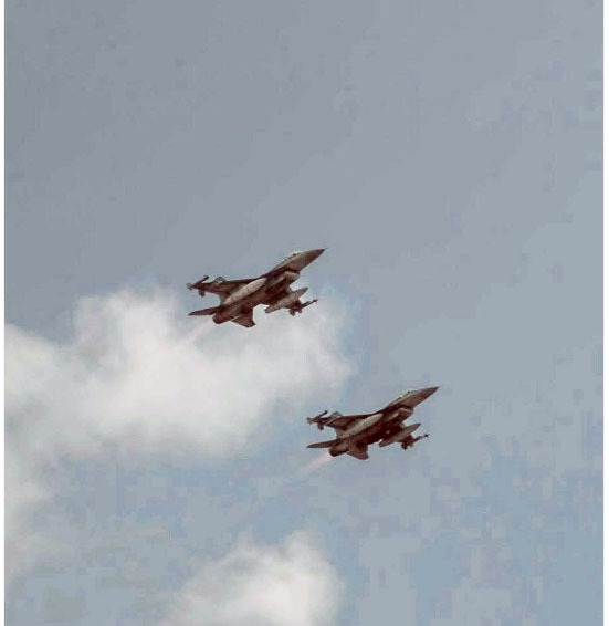 Vecinos reportan fuerte paso de aviones en la zona de Tlalpan y Coyoacán