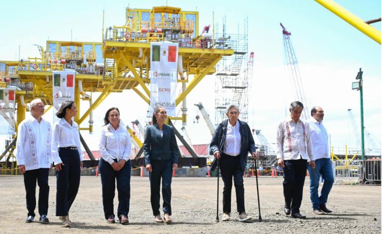 Sheinbaum destaca soberanía energética, «que nunca más se entregue la riqueza de México»