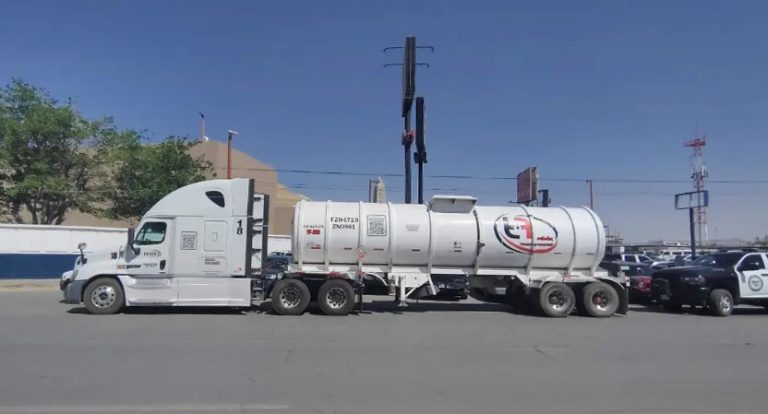 Asegura la SSPC dos pipas de combustible tras inspección, en Chihuahua