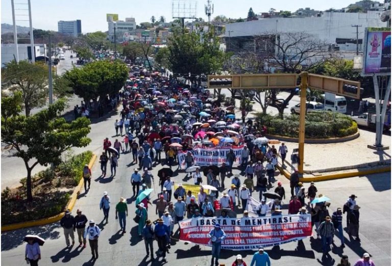 CNTE anuncia paro nacional de 72 horas, convoca a marcha al zócalo