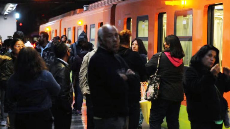 Tras acuerdo con sindicato, director del Metro CdMx, el servicio en las 12 líneas no se suspenderá