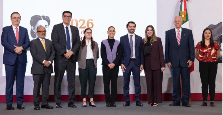 Sheinbaum arremete contra Greenpeace por difundir foto de derrame, en Veracruz