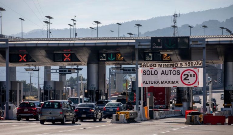 Carreteras del país registran intensa carga vehicular, por fin de semana largo