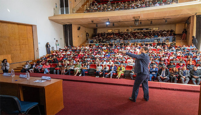 Sororidad, clave para construir igualdad y paz: Cecilia Lavalle