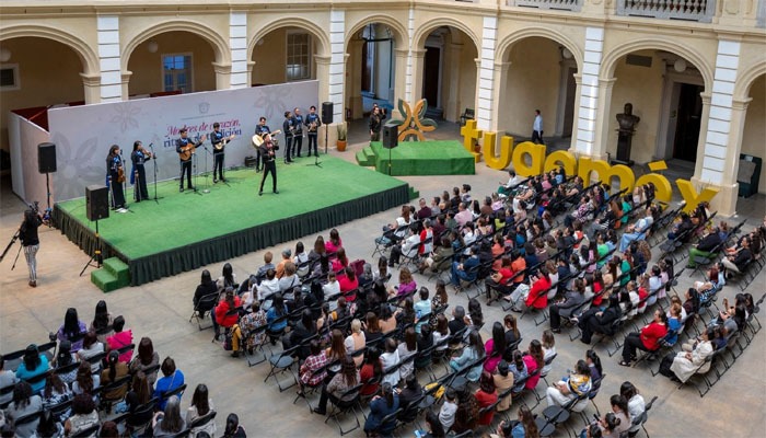 “Madres de Corazón, ritmos de tradición” celebra a madres trabajadoras de UAEMéx