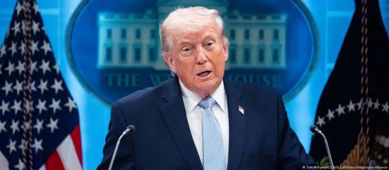 Trump amenaza con aranceles del 50% por apoyo militar a Irán