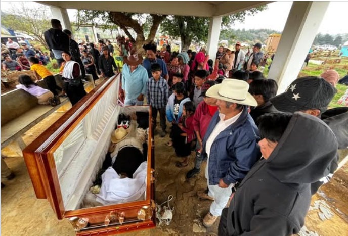 Último adiós a joven Chamula que murió mientras se encontraba detenido por ICE