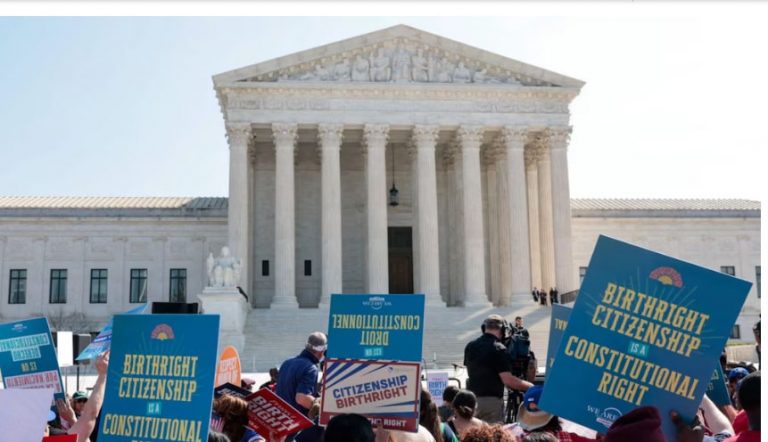 Corte Suprema de Estados Unidos evalúa eliminar la ciudadanía por nacimiento