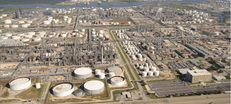 Confirman derrame de diésel en refinería de Deer Park de Pemex
