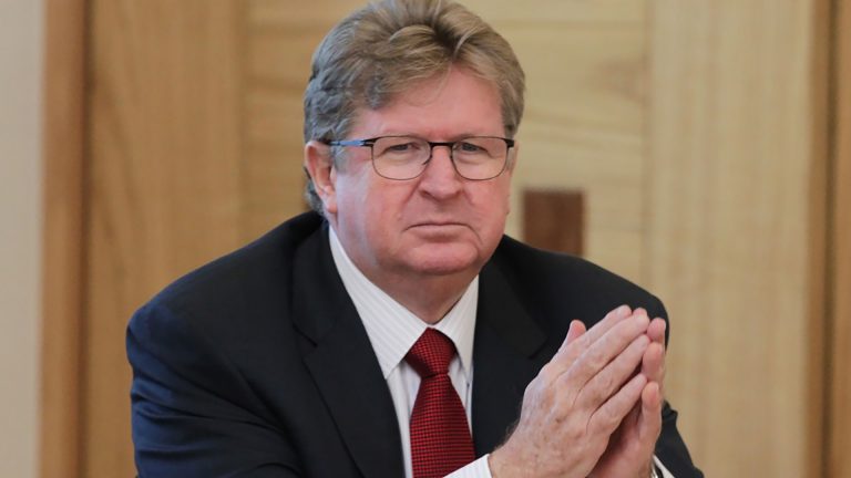 Grupo México, de Germán Larrea, vende negocio de autopistas en 8 mil 223 mdp