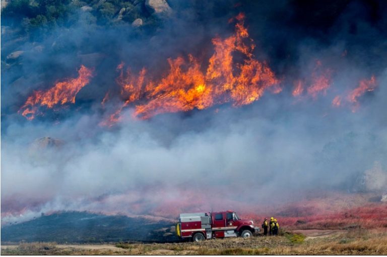 Incendio Springs en California contenido al menos en 45%