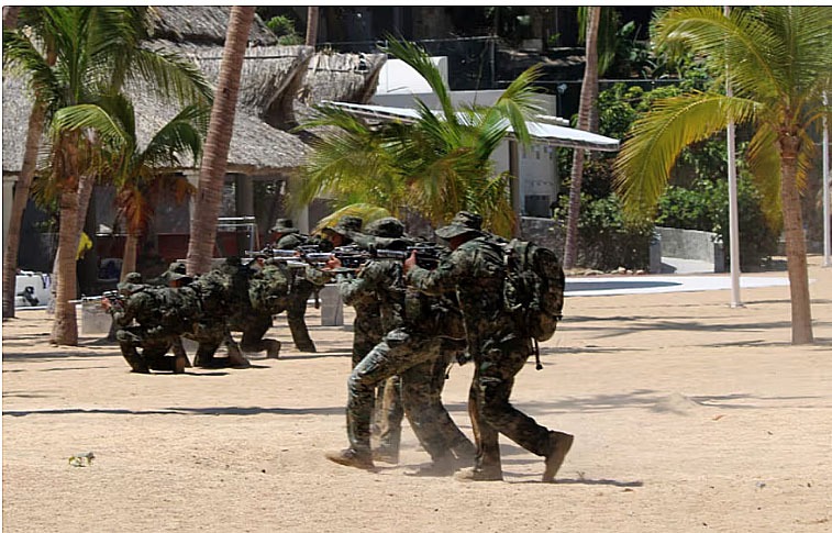 Armada de México capacita personal en detección de explosivos y operaciones tácticas especializadas