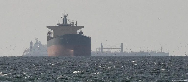 Ormuz se mantendrá abierto durante alto al fuego en Medio Oriente