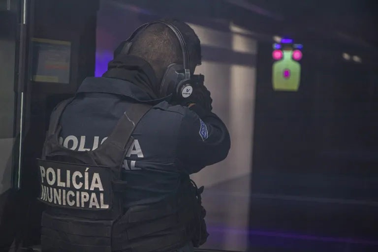 Policías en México sufren el abandono institucional y precariedad laboral