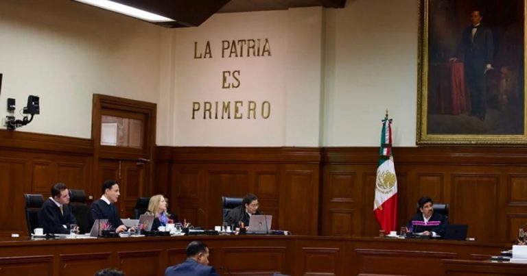 SCJN entrega poder a UIF para bloquear cuentas sin orden judicial