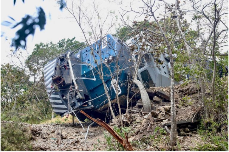 FGR responsabiliza a maquinista, chofer y jefe de despacho por accidente del Tren Interoceánico