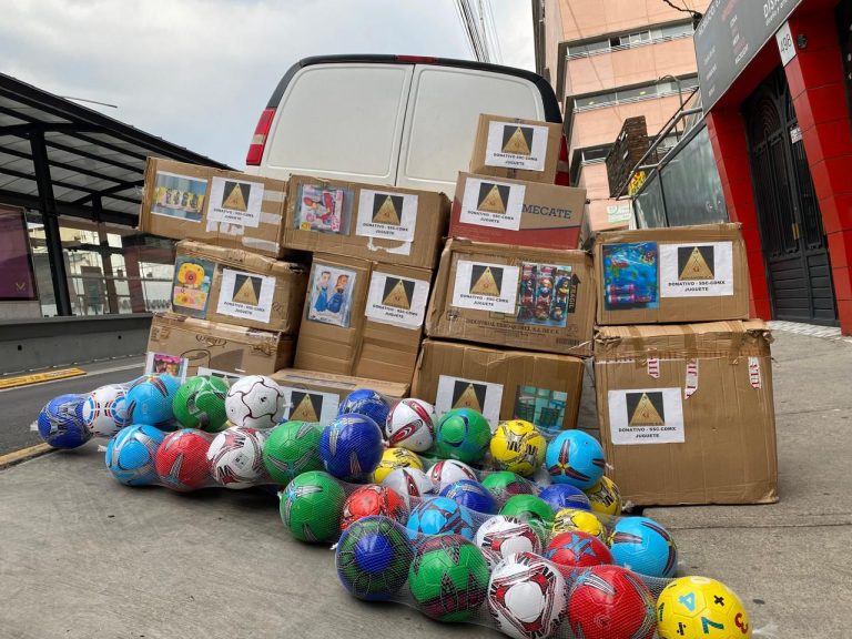 Grupo Advancer entregó juguetes a hijos de elementos de la SSC-CdMx